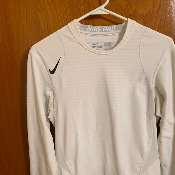 Nike Pro Longsleeve - Picture 2 of 6